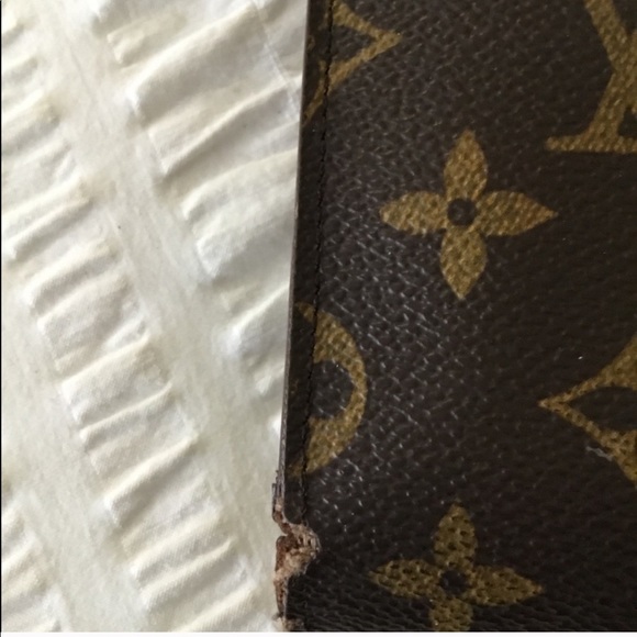 Louis Vuitton Wallet - Picture 4 of 6